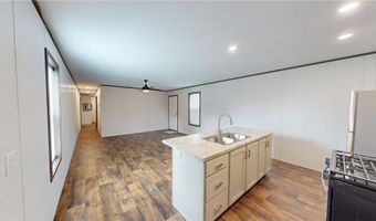 2401 Gene Ave, Albert Lea, MN 56007