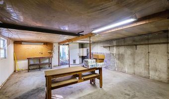 8628 Hillery Dr, Affton, MO 63123