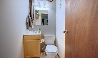 706 S B St, Arkansas City, KS 67005