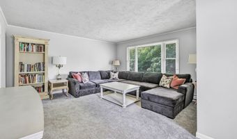 85 Elmsford Rd, Bridgeport, CT 06606
