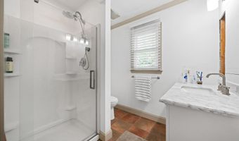 28 STATEN Dr, Hockessin, DE 19707