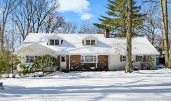 3 Augur Rd, Airmont, NY 10901