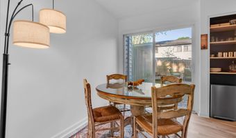 1052 CEDAR RIDGE Ct, Annapolis, MD 21403