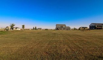 2721 Nicklaus Dr, Bismarck, ND 58503