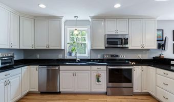104 Roux Road Ext, Alfred, ME 04002