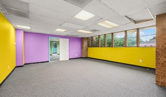 4200 DANIELS Ave, Annandale, VA 22003