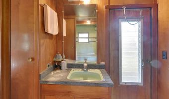 55512 FRONT St, Astor, FL 32102