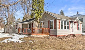 108 POND St, Amherst, WI 54406