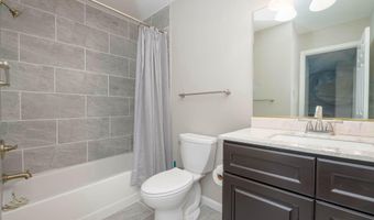 13 CARRIAGE WALK Ct, Baltimore, MD 21234