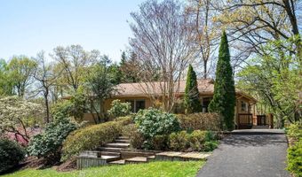 4024 IVA Ln, Annandale, VA 22003
