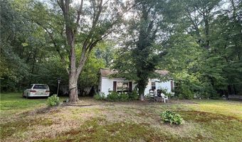 705 Thompson St, Ashland, VA 23005