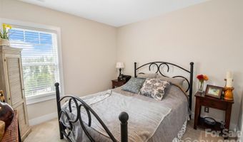 123 White Oak Road Ext, Arden, NC 28704