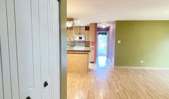 1306 S New Wilke Rd 2B, Arlington Heights, IL 60005