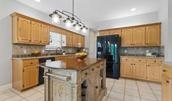 108 SADDLE LAKE Dr, Alabaster, AL 35007