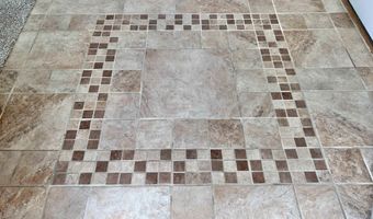 104 Lakewood Dr, Adrian, MI 49221