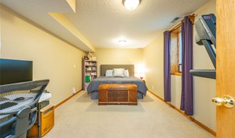 2013 NW School St, Ankeny, IA 50023