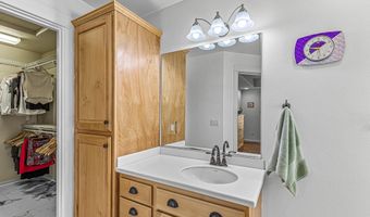 2216 Dollarhide Way, Ashland, OR 97520