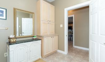 701 S Hill Ct, Biloxi, MS 39532