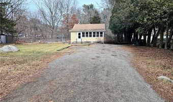 82 Wood St, Coventry, RI 02816