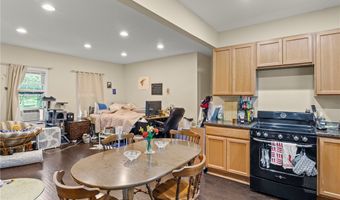540 Longmeadow Rd, Amherst, NY 14226