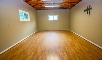 705 N High St, Aberdeen, SD 57401