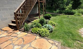 218 Central Ave, Ansted, WV 25812