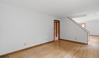 15 Polygraphic Ln, Bennington, VT 05257