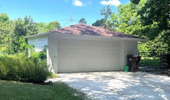 2185 Ayrshire Dr, Ann Arbor, MI 48105
