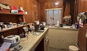 138 N Meridian St, Aberdeen, MS 39730