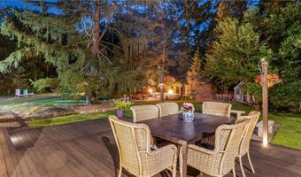 1004 Great Rd, Lincoln, RI 02865