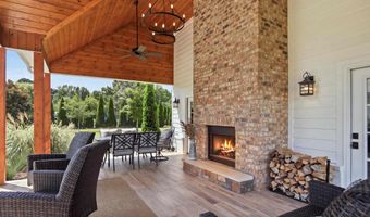302 Meadow Way, Athens, AL 35613