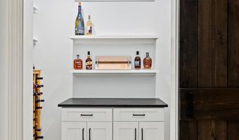 5213 CATHEDRAL Ave NW, Washington, DC 20016