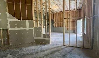 129 Silvercrest Dr, Acworth, GA 30101