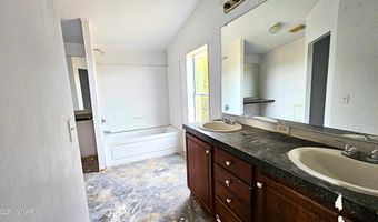 55 N Country Club Dr, Concho, AZ 85924