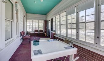 905 East Ave, Baxter Springs, KS 66713