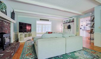 19 Winterberry Dr, Amherst, NH 03031