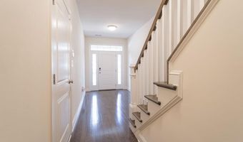 22595 WINDSOR LOCKS Sq, Ashburn, VA 20148