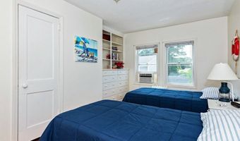 169 Gosnold St, Barnstable, MA 02601