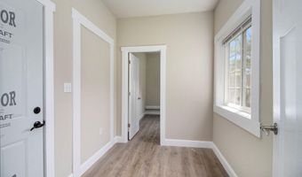 6 Maple Village Ct, Ann Arbor, MI 48103