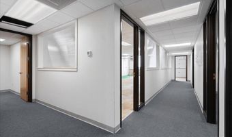 1013 E LINCOLNWAY, Cheyenne, WY 82001
