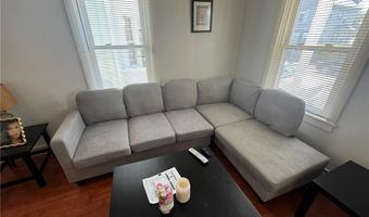 20 Narragansett Ave, Newport, RI 02840