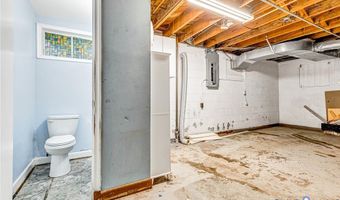12025 Sunset Dr, Ashland, VA 23005