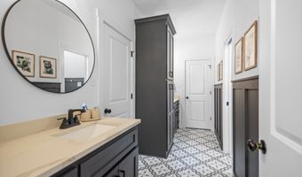 4161 Hampton Dr, Benton, AR 72019