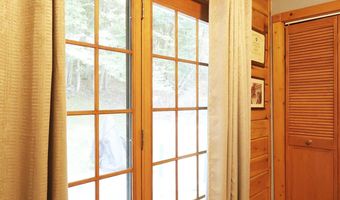 454 E Shore Dr, Adirondack, NY 12808