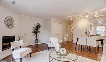 927 S ROLFE St 2, Arlington, VA 22204