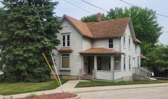 329 Jefferson St, Algonquin, IL 60102