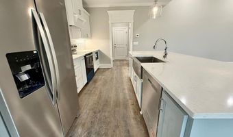 105 Orchard Cir, Adel, GA 31620