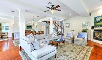 12 Howe St, Bristol, RI 02809