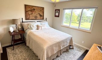 8047 Lavelle Rd, Athens, OH 45701