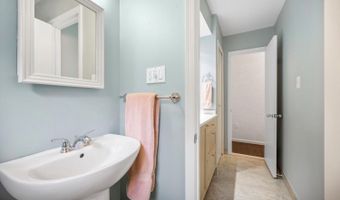 7906 IVYMOUNT Ter, Potomac, MD 20854